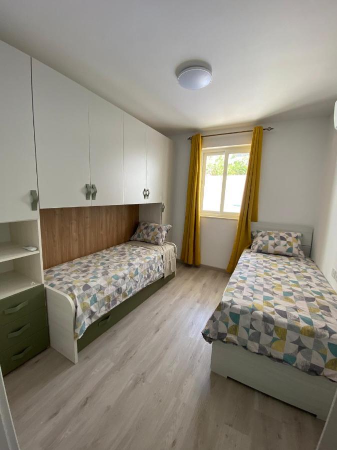 Modern Apartment With Large Outdoor Area - Sleeps 7, Close To Malta International Airport Luqa Exterior foto