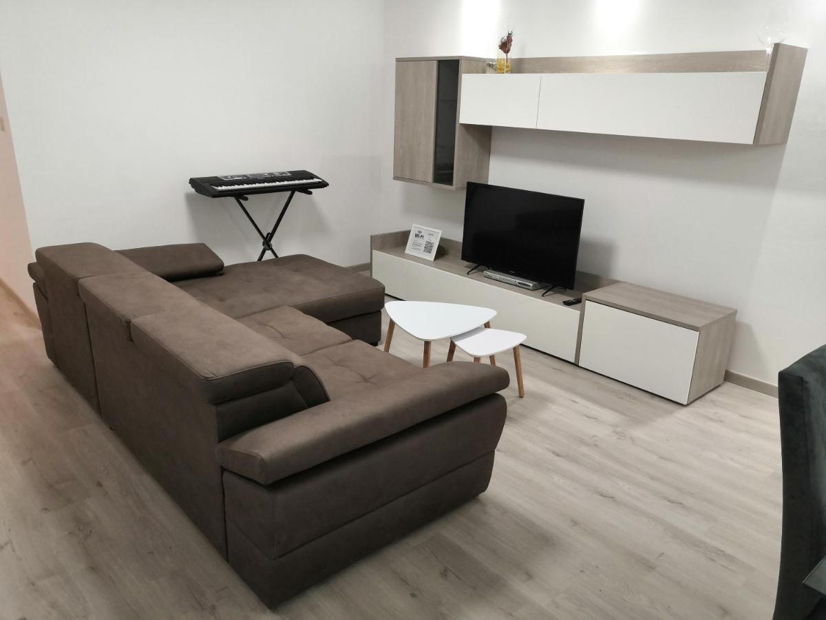 Modern Apartment With Large Outdoor Area - Sleeps 7, Close To Malta International Airport Luqa Exterior foto